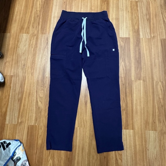 Figs purple scrub pants - Picture 2 of 2